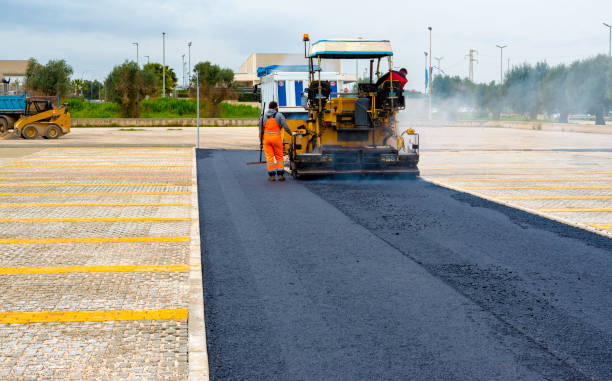 Best Driveway Paving Contractor  in Duquesne, MO
