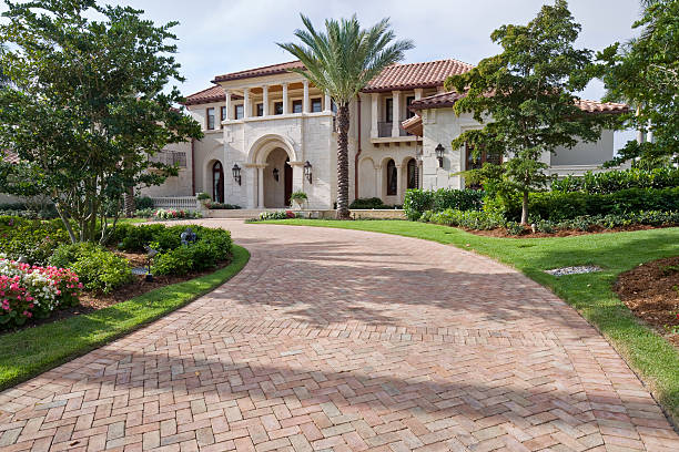 Best Driveway Pavers Contractor  in Duquesne, MO